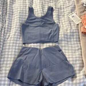 Lululemon Athletica Blue Ribbed Softstreme Set Size 4